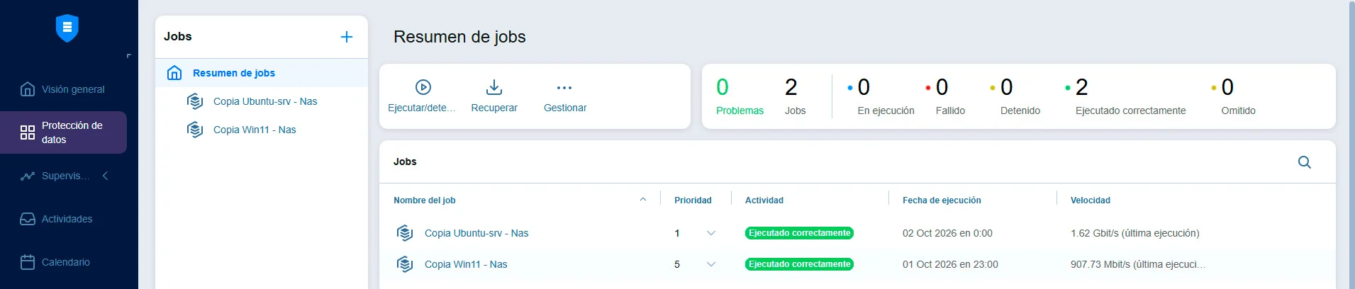Consola de NAKIVO: copias de Ubuntu Server y Windows 11 a un NAS ejecutadas correctamente, a 1,62 Gbit/s y 907 Mbit/s